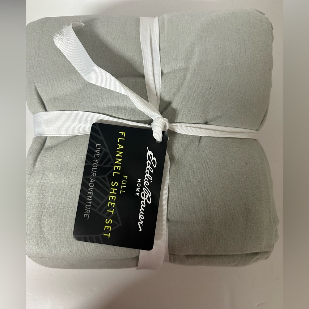 Eddie Bauer 3-pc Home Flannel Sheet Set - Soft Gray Size Full 100% cotton - Picture 2 of 4